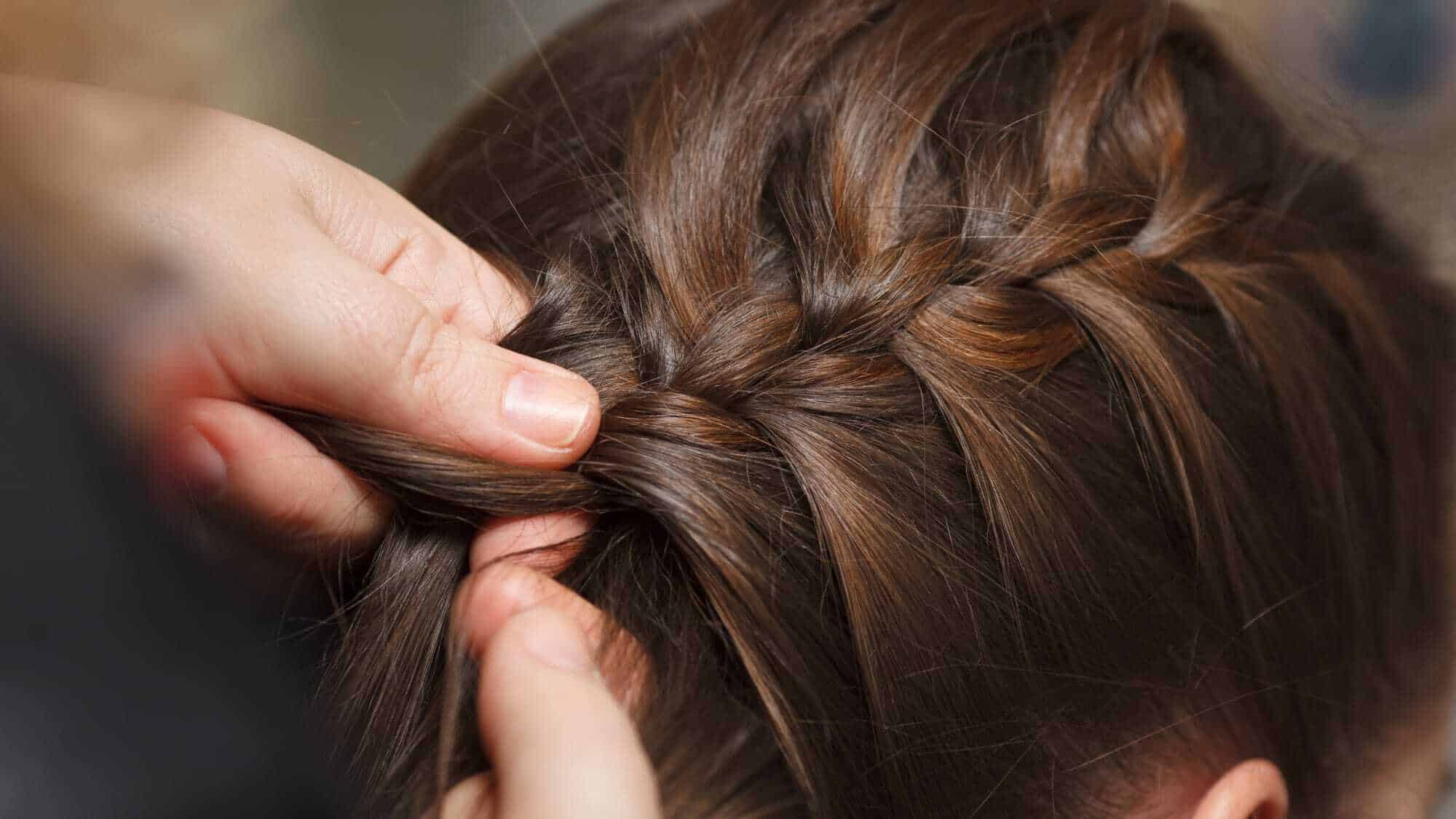 How to French Braid Your Own Hair : 10 Steps (with Pictures